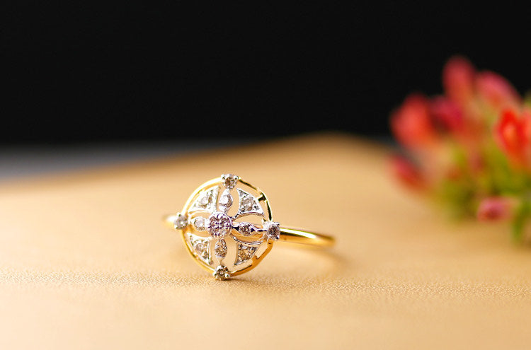 QUEEN DIAMOND RING